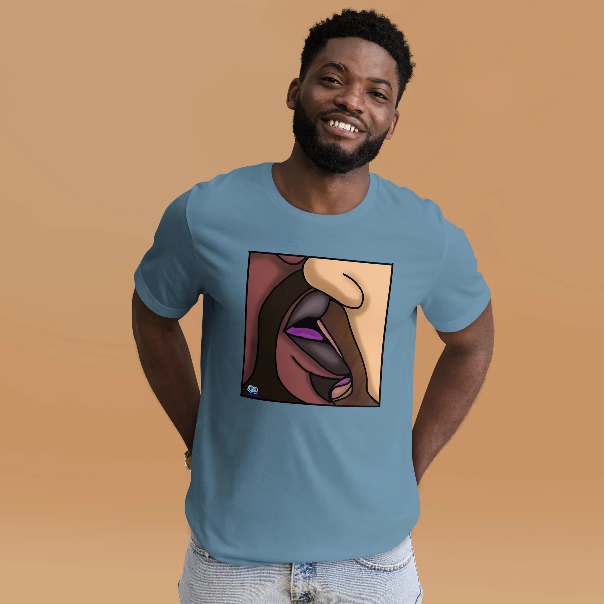 Short Sleeve Tee - Kiss Me!