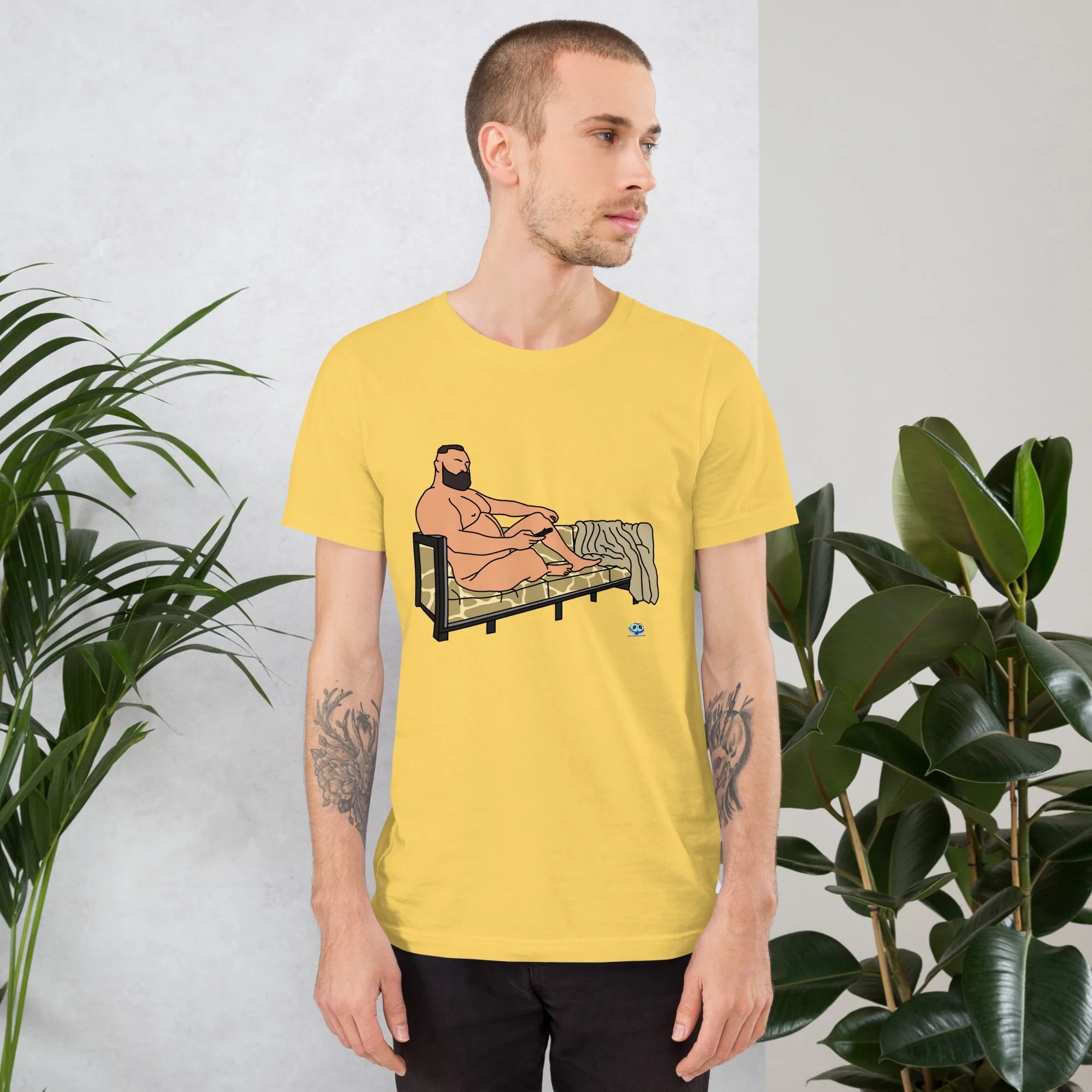Short Sleeve Tee - Giraffe Couch