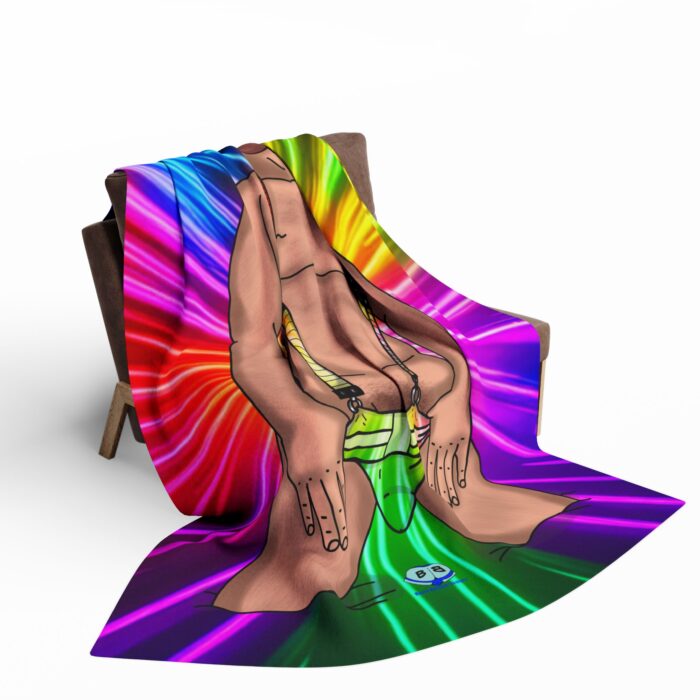 Arctic Fleece Blanket - Neon Circuit - Image 4