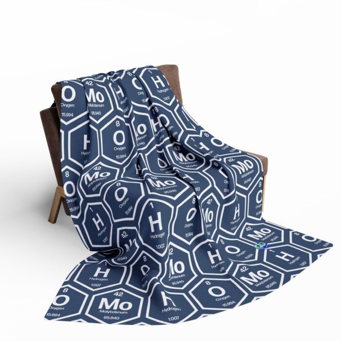 Arctic Fleece Blanket - Homo Chemistry - Image 4
