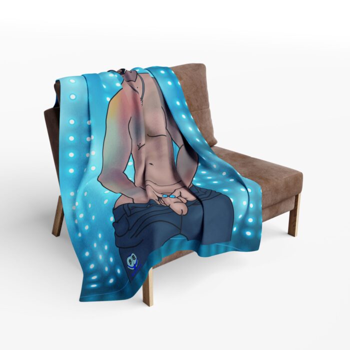 Arctic Fleece Blanket - Show Off - Image 8